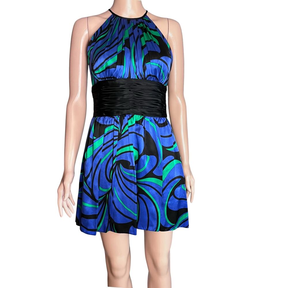 Maggy London Silk Mini Dress 4 Dopamine Dressing Quiet Luxury Model Off Duty